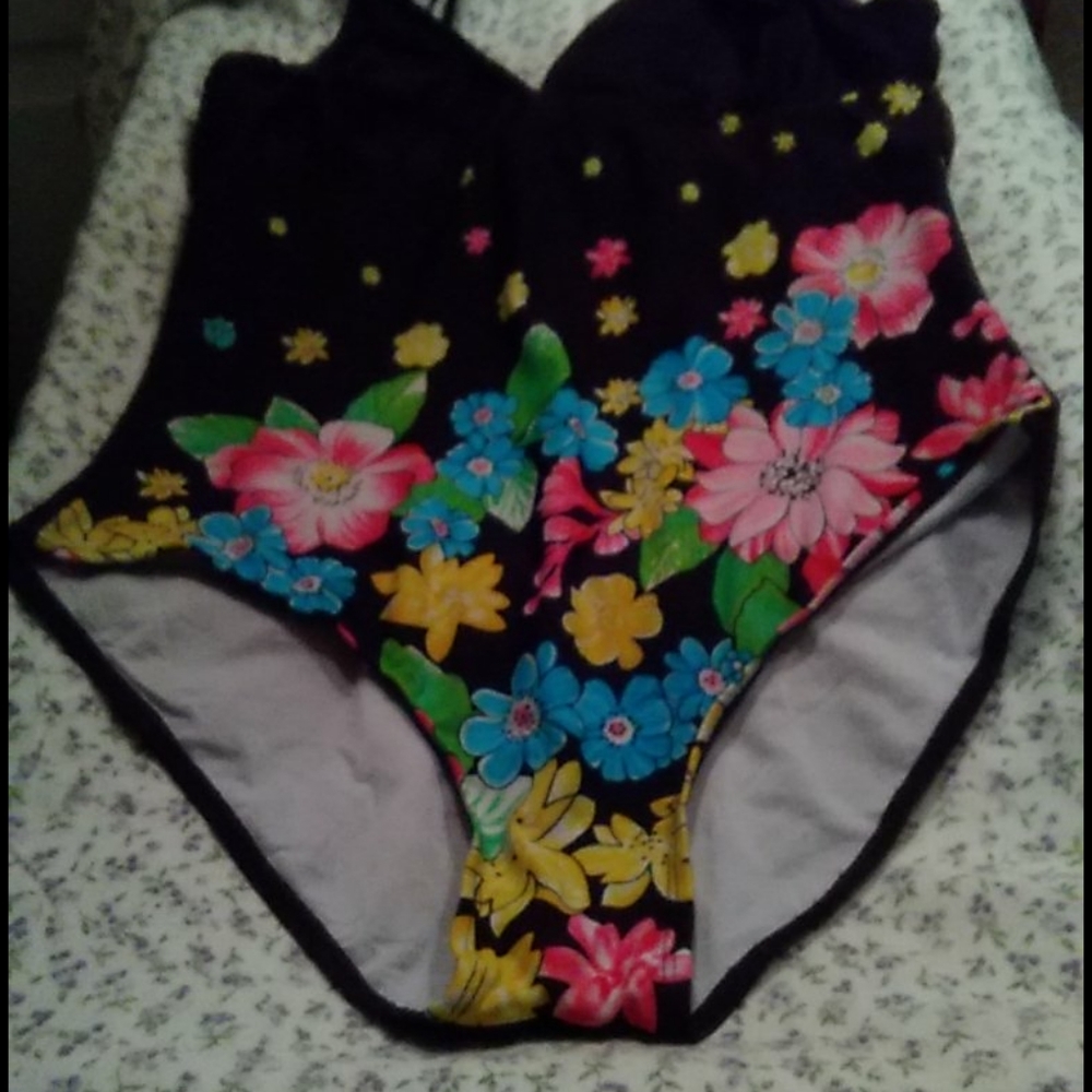 Swimsuit size 14 by ????